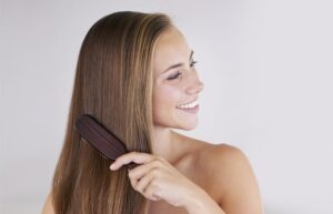 Lee más sobre el artículo ¿Cómo debe ser el cuidado del cabello en invierno?